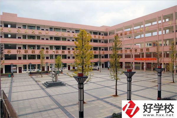 永州市祁陽縣職業(yè)中專學(xué)校怎么樣？是什么性質(zhì)？