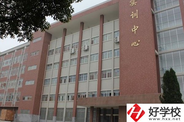 岳陽市高級(jí)技工學(xué)校怎么樣，開設(shè)了哪些招生專業(yè)？